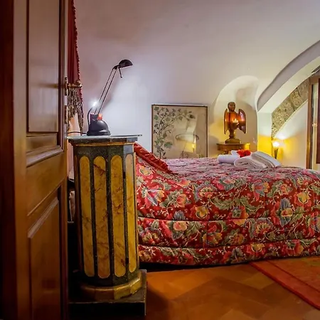 Appartement On The Ponte Vecchio *